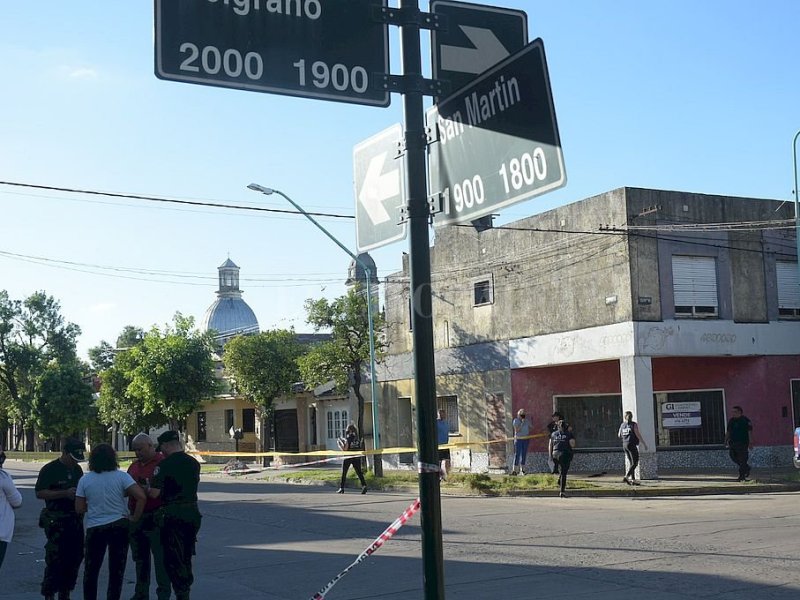 Video: asalto y muertes en una distribuidora céntrica de Santo Tomé