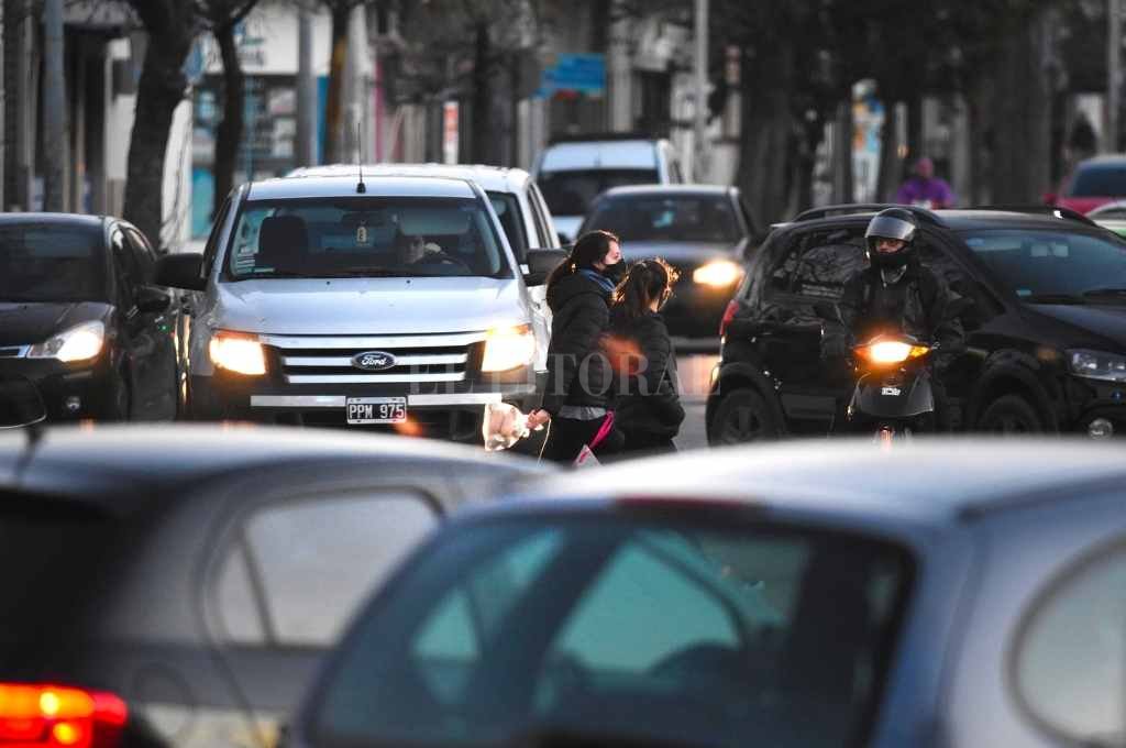 El tránsito en Santa Fe es tan caótico como  antes de la pandemia: ¿qué hacemos mal?