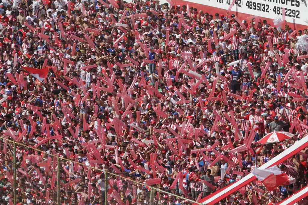 Unión «revienta» el 15 de Abril con 27.000 almas tatengues