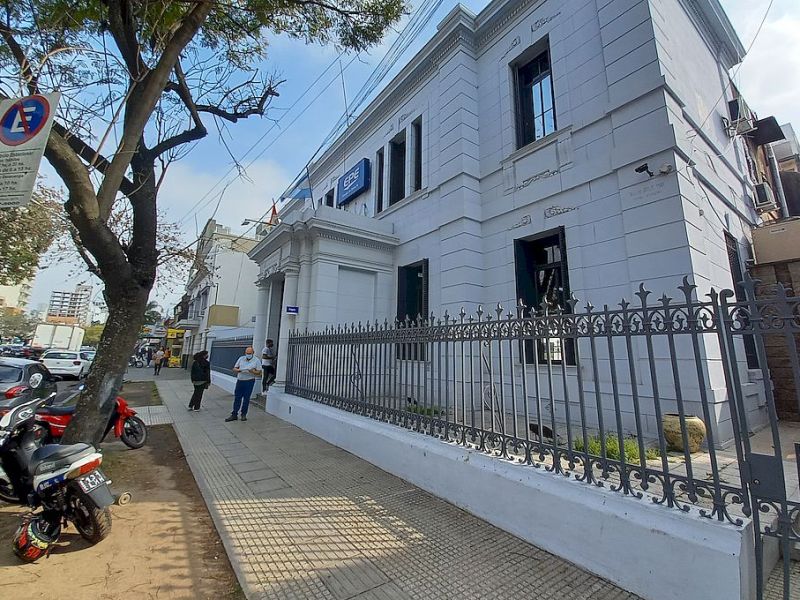Pase sanitario en Santa Fe: la EPE lo pedirá para ingresar a sus oficinas