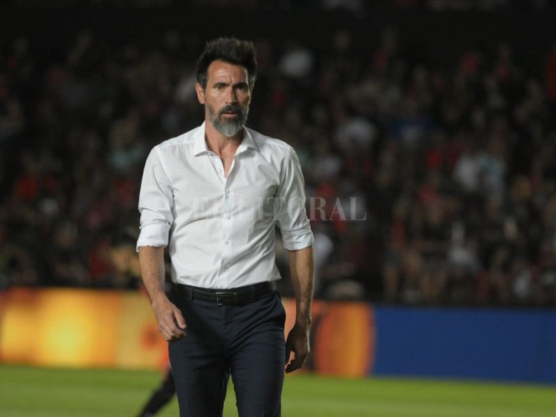En medio de los rumores, Domínguez se fue de Santa Fe