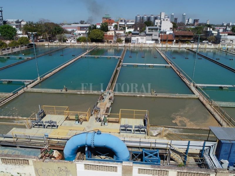 Aguas Santafesinas pide actualizar tarifas en dos tramos: serían del 40 y del 20%