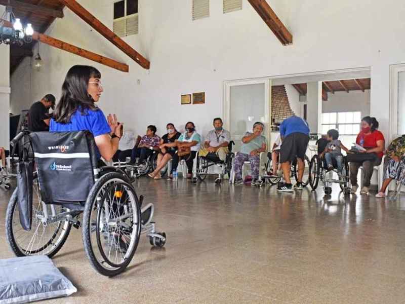 Walkabout Foundation, Banco Nación y CILSA ONG entregaron sillas de ruedas en Santa Fe