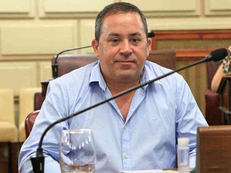El diputado Sebastián Julierac Pinasco criticó duramente al Gobierno y al  presupuesto enviado por Perotti