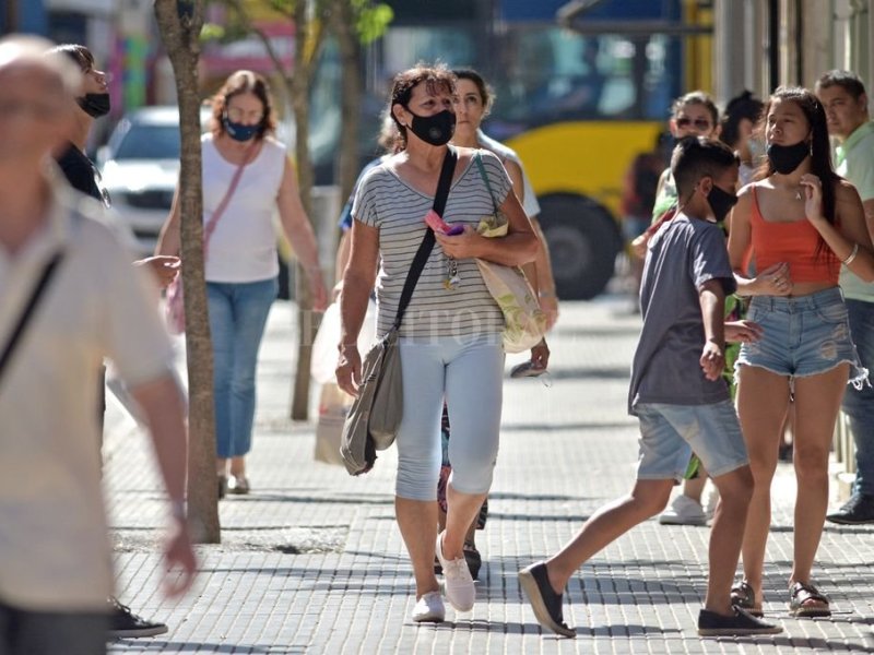 Covid en Santa Fe: la provincia informó cuatro muertes y 8.915 nuevos casos