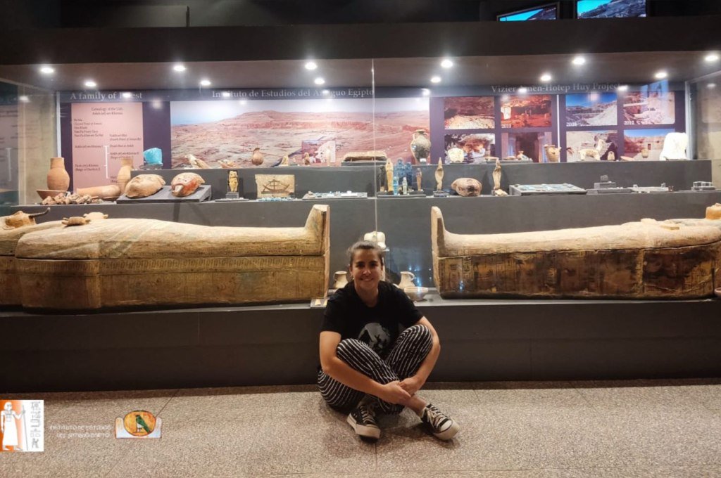 Trabajo soñado: una santafesina busca tesoros perdidos de Egipto