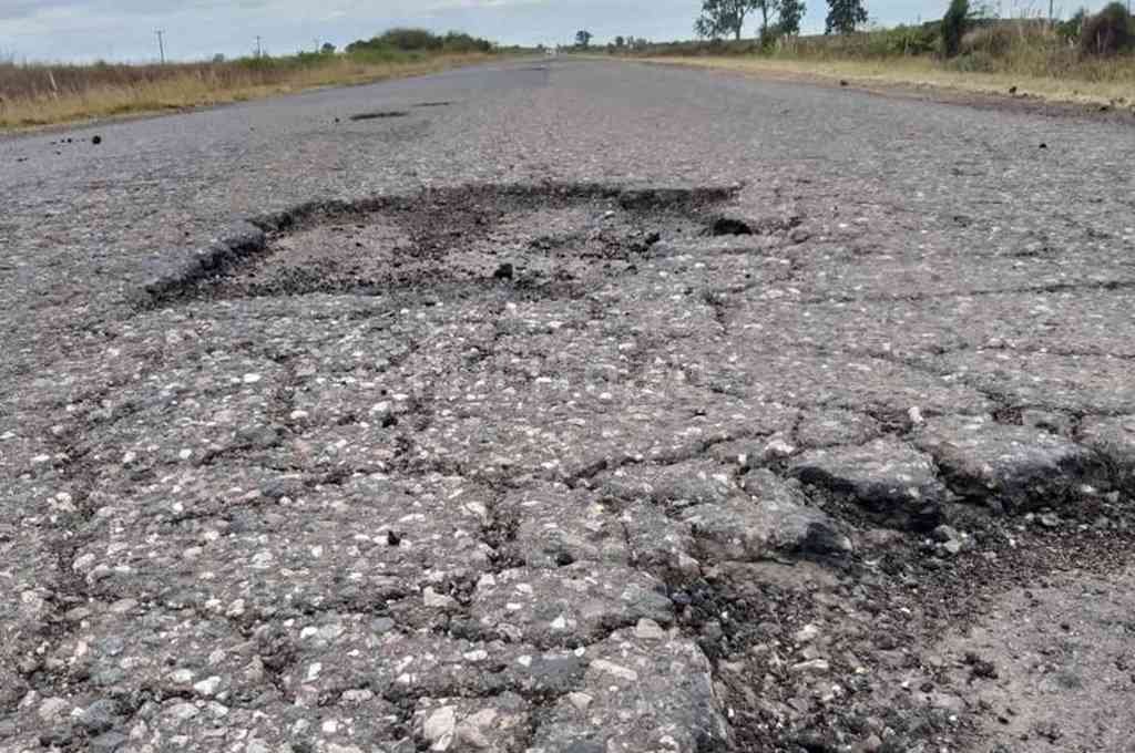 Michlig solicitó obras de bacheo, alteos, desagües y ripio en rutas provinciales