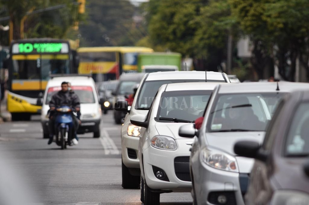 Las dificultades para movilizarse en la ciudad de Santa Fe: qué proyectos tiene el Municipio