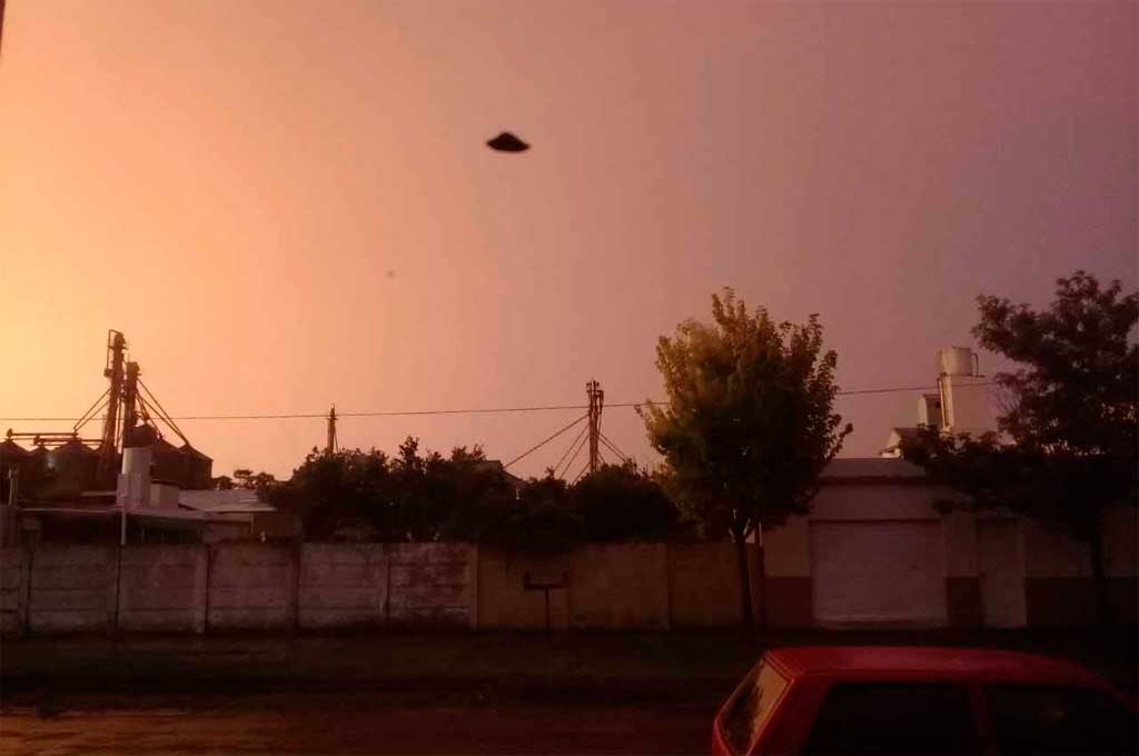 Aseguran que vieron un OVNI en el sur de Santa Fe