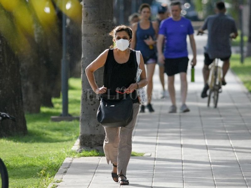 La provincia de Santa Fe informó cuatro muertes y 5.693 nuevos casos de coronavirus