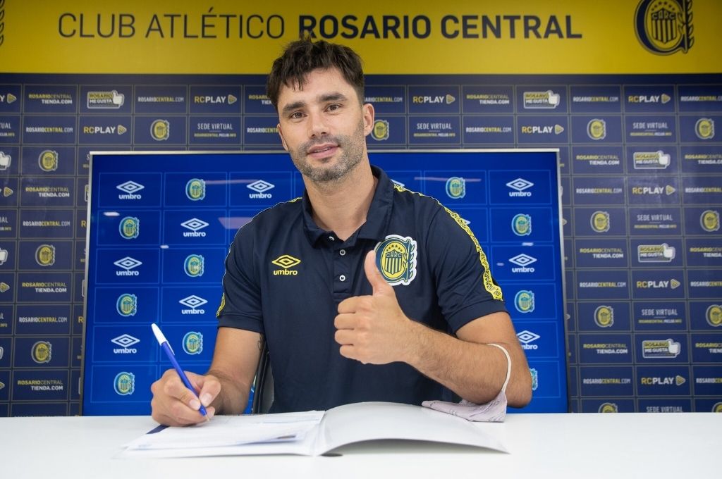 Claudio Yacob se convirtió en jugador de Rosario Central