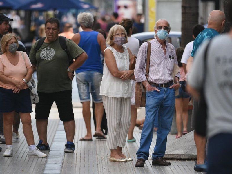La provincia de Santa Fe informó nueve muertes y 2.380 casos de Covid: la ciudad superó los 90 mil