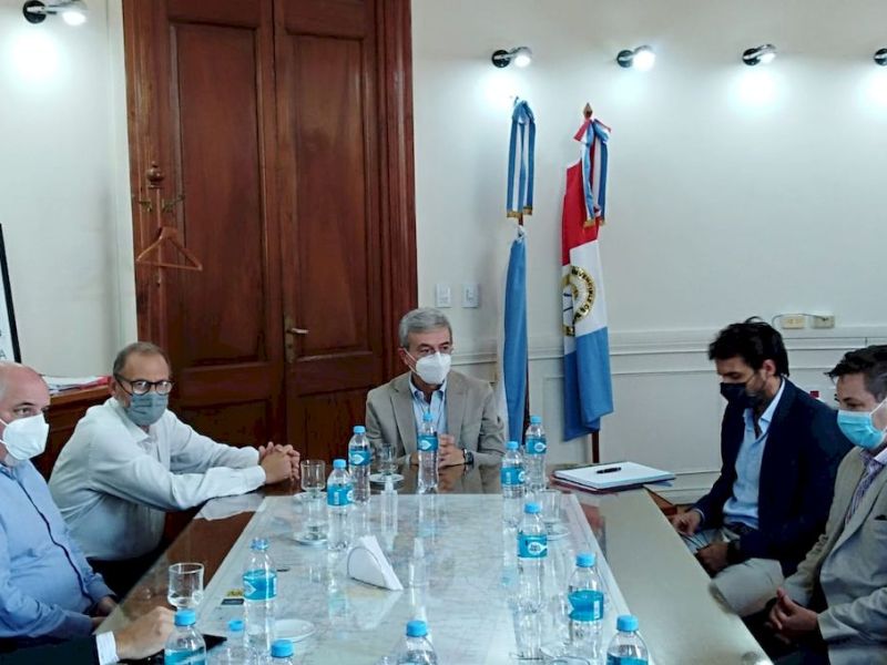 Programa de conectividad: trabajo en conjunto con misión del Banco de Desarrollo