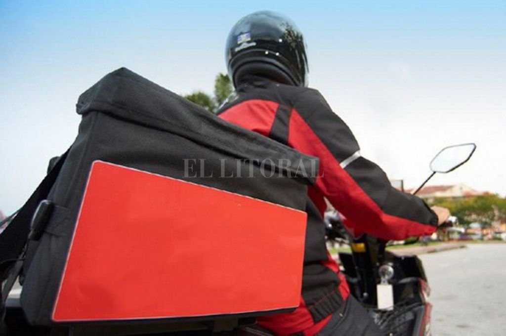Le «gatillaron» a un repartidor para robarle la moto y su caja