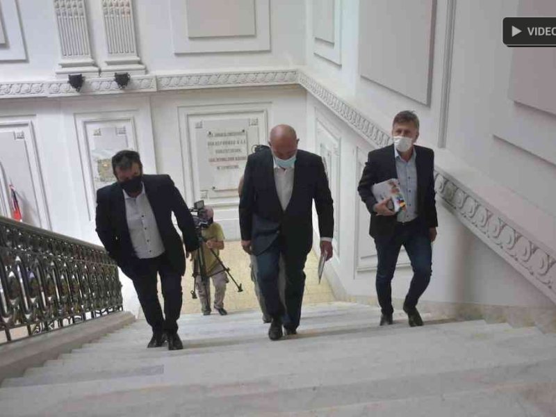Los gremios estatales de Santa Fe esperan una oferta salarial y piden que sea con cláusula de revisión
