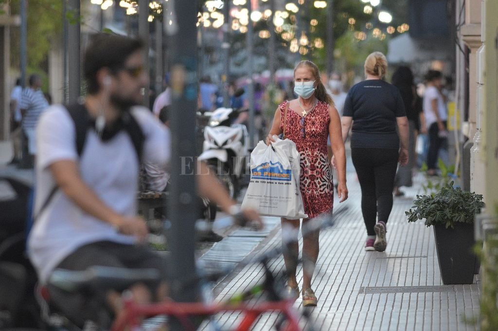 La provincia de Santa Fe sumó seis decesos y 1.420 nuevos casos de coronavirus