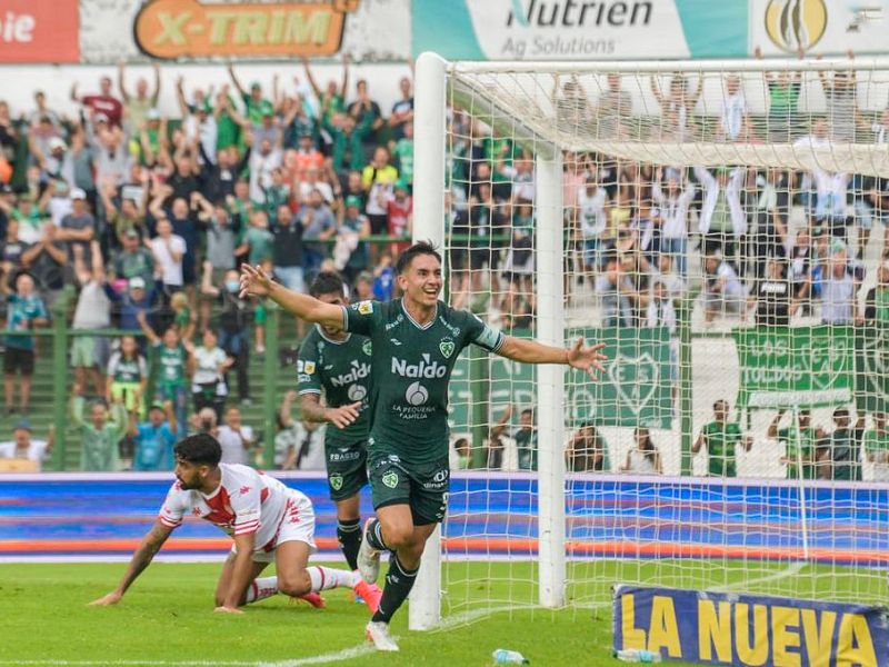 A Unión (y al DT) no le salió nada