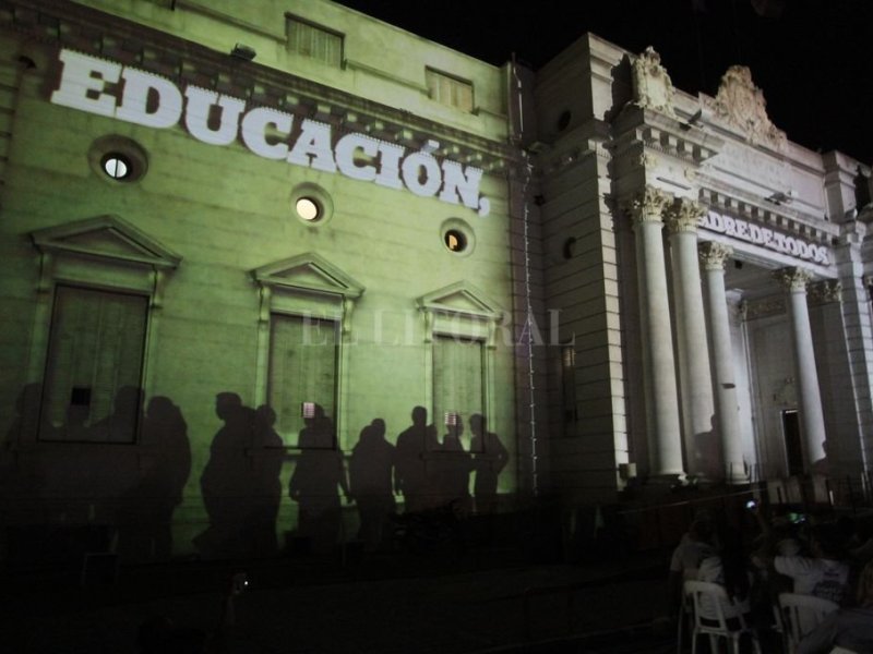 Conversaciones para la futura ley de Educación de la provincia de Santa Fe