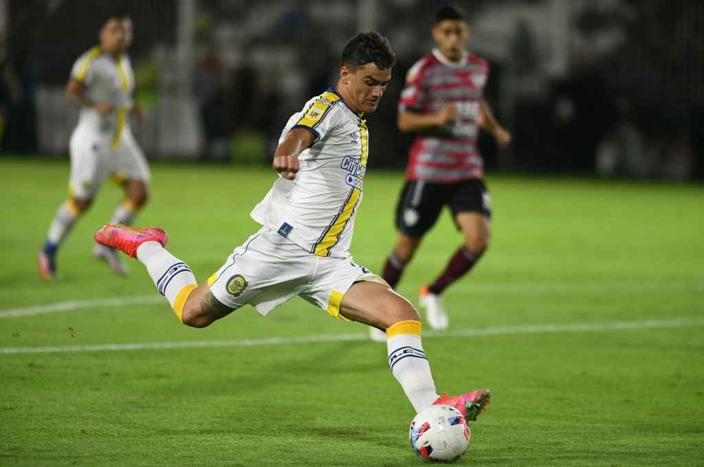 Rosario Central superó a Central Córdoba en el comienzo de la cuarta fecha