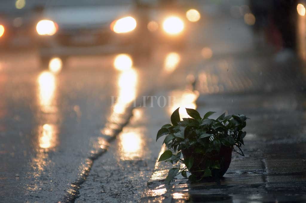 Emitieron este sábado dos alertas por tormentas en Santa Fe