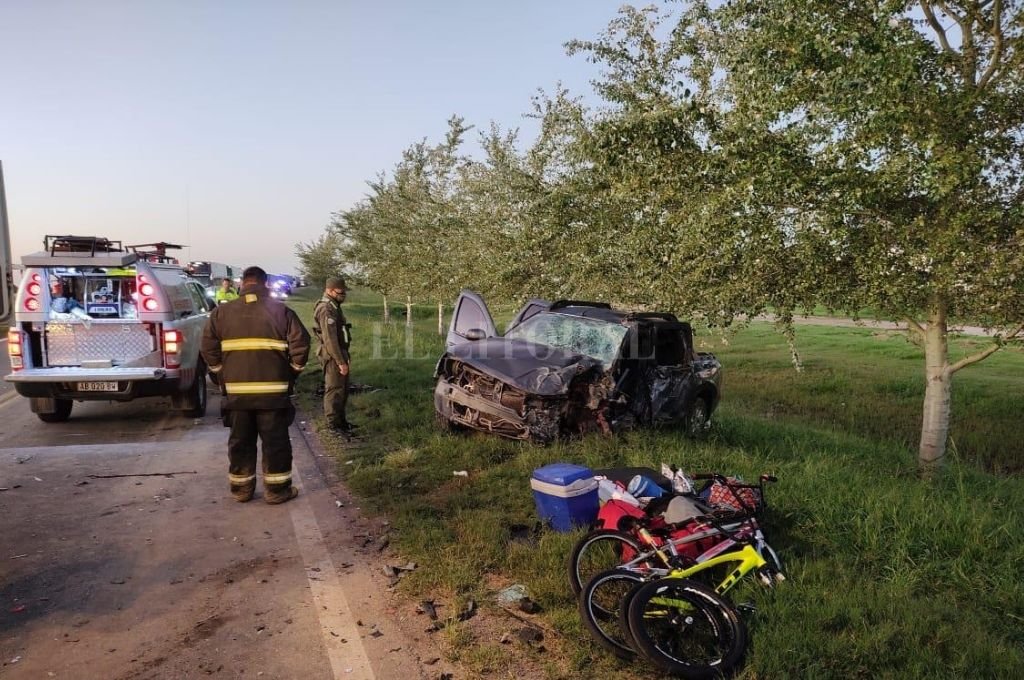 Un herido grave tras la colisión entre un micro y una camioneta sobre la Ruta Nacional 34