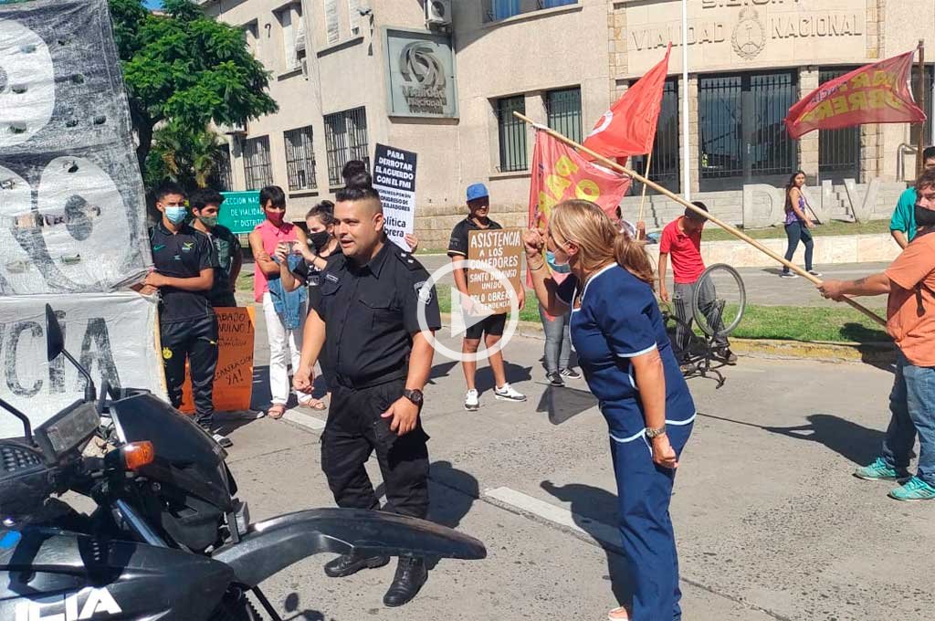 Video: momentos de tensión en la protesta de Av. 27 de Febrero