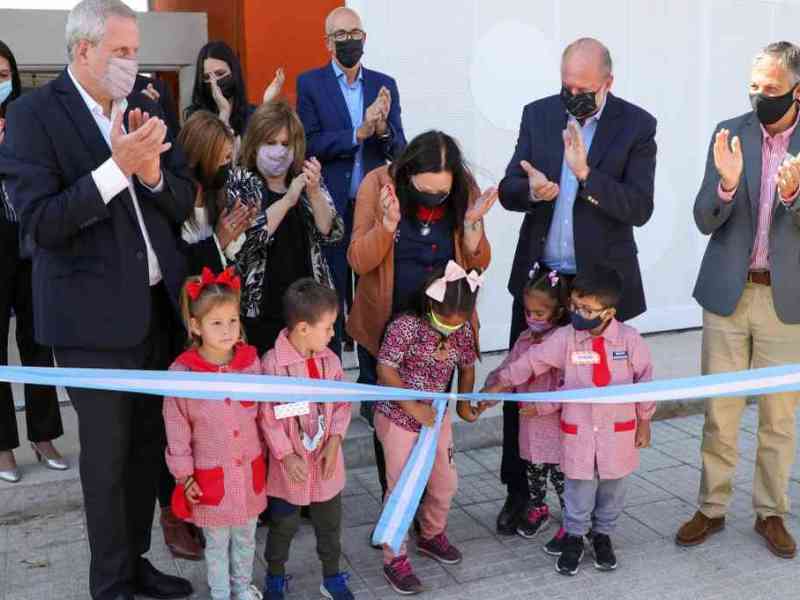 Perotti y Perczyk inauguraron el Jardín de Infantes Nº  246 de Santo Tomé