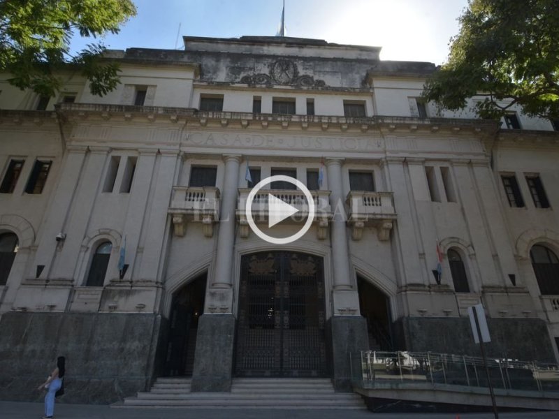 Comienza el juicio contra un médico acusado del abuso sexual de dos adolescentes