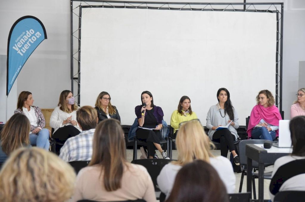 La comisión de Género, Mujeres y Diversidad comenzó a recorrer Santa Fe