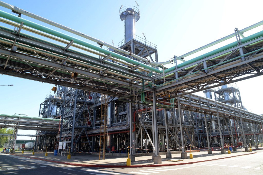 Una norma permitiría sustituir gasoil importado con biodiésel