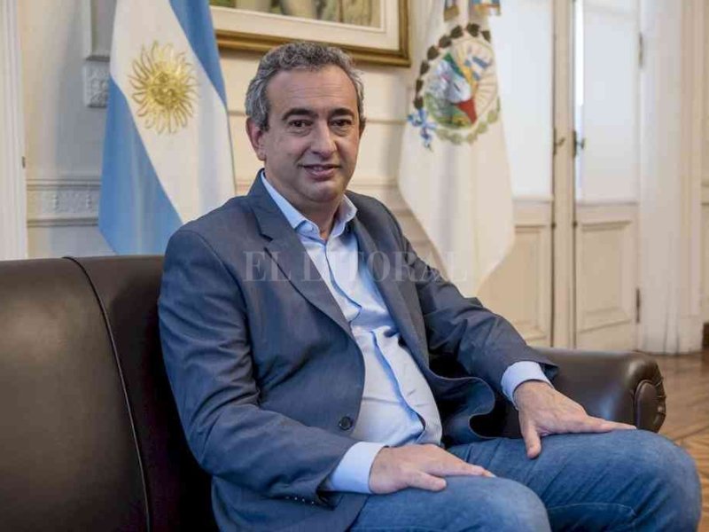 Javkin «entusiasmado» con el  programa Santa Fe + autonomía