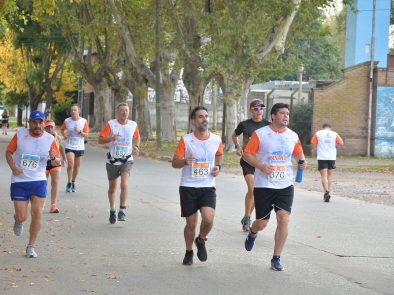 Exitosa media maratón en Venado Tuerto