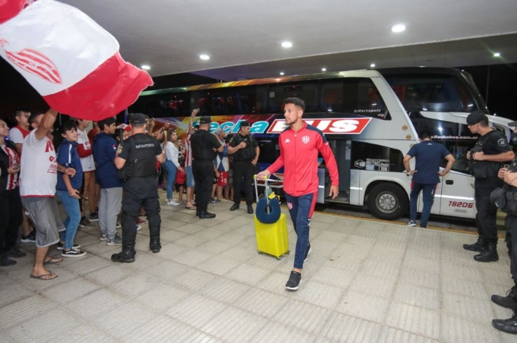 Unión ya está en Bolivia para enfrentar a Oriente Petrolero
