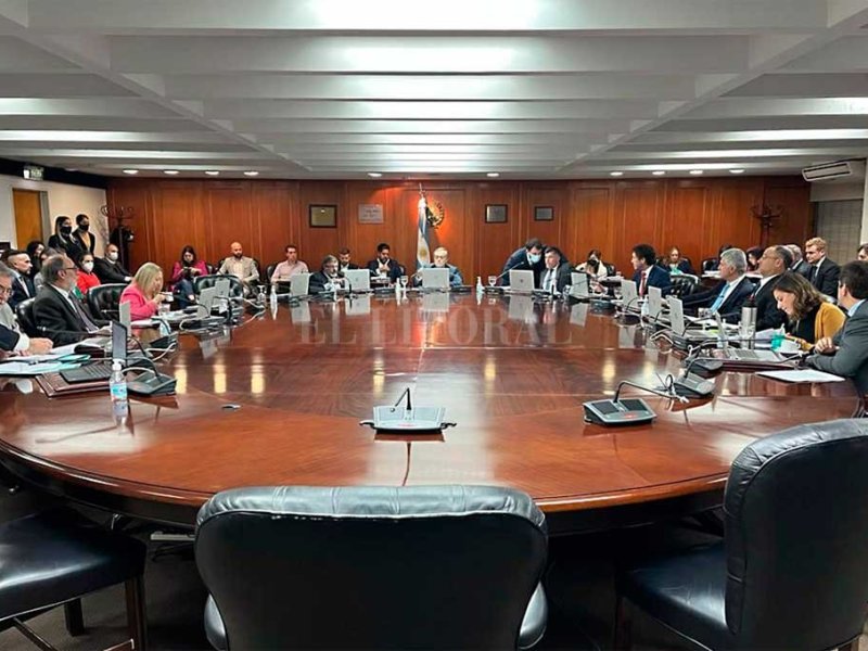 Arranca la nueva Magistratura, en una maraña política y judicial
