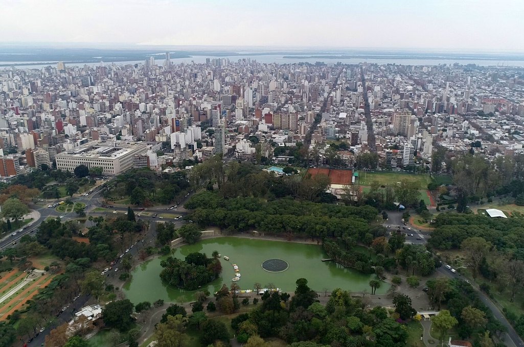 Basura en Rosario, un problema que también afecta al parque Independencia