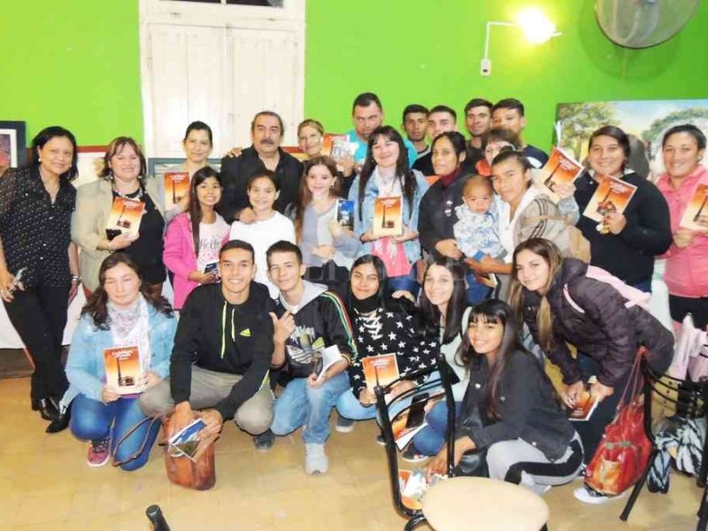 Ramón Arroyo presentó su último libro «La Gallareta, Mi Pueblo»