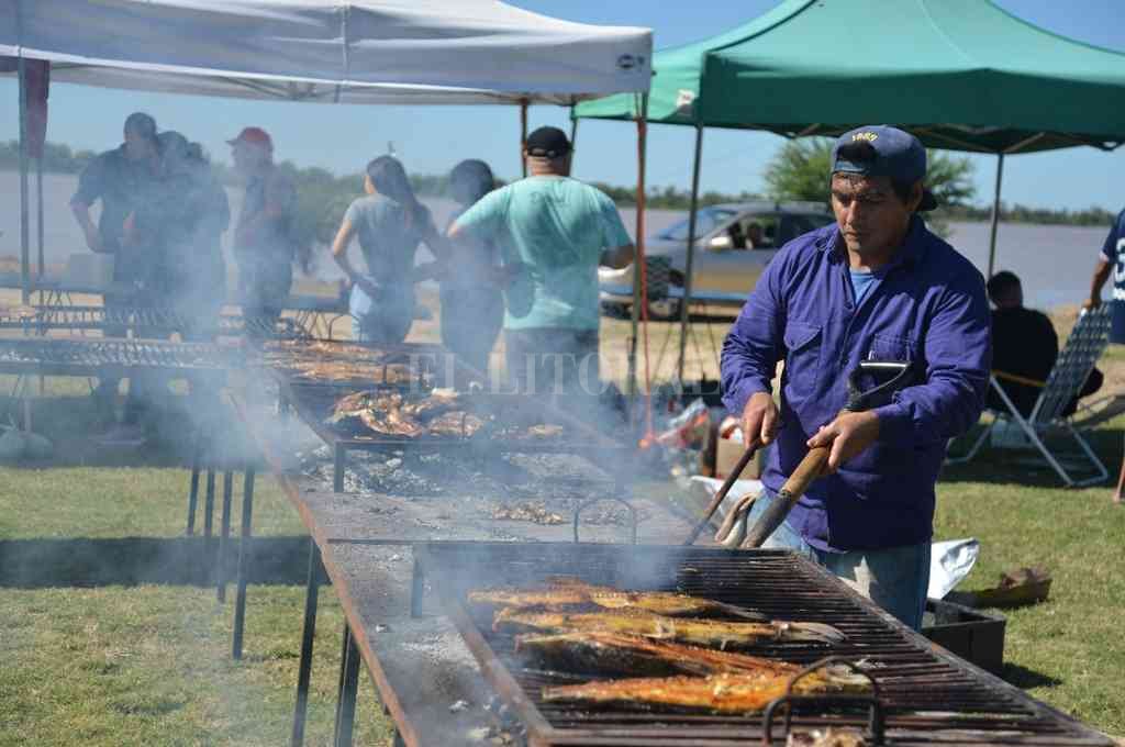 Villa Gobernador Gálvez tuvo su festival «De Cara la Río» en la Ribera