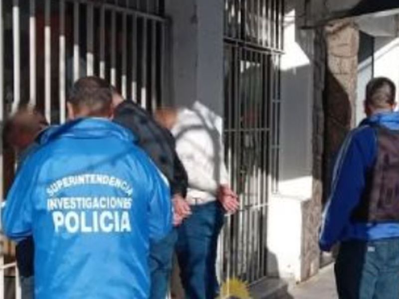 Detuvieron en Neuquén a tres hombres buscados por robos en Venado Tuerto