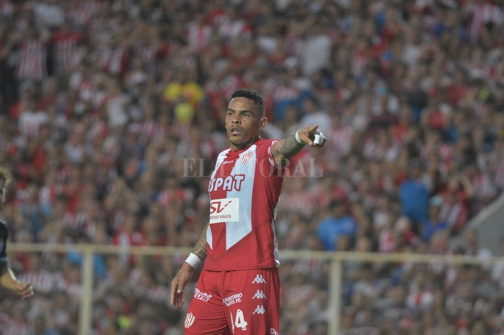 Álvez, la carta de gol de Unión para la última media hora