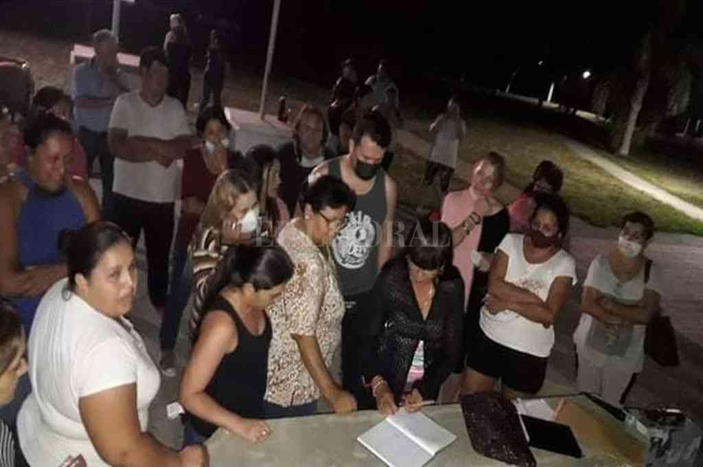 Convocan a vecinos de Fortín Olmos para reclamar mejoras en el servicio eléctrico