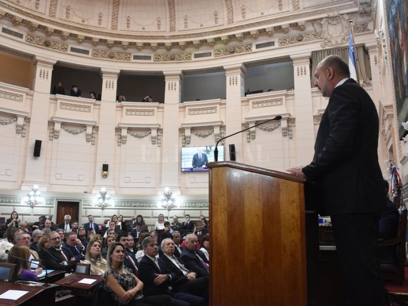 Perotti y sus 18 meses para «dejar una provincia mejor»