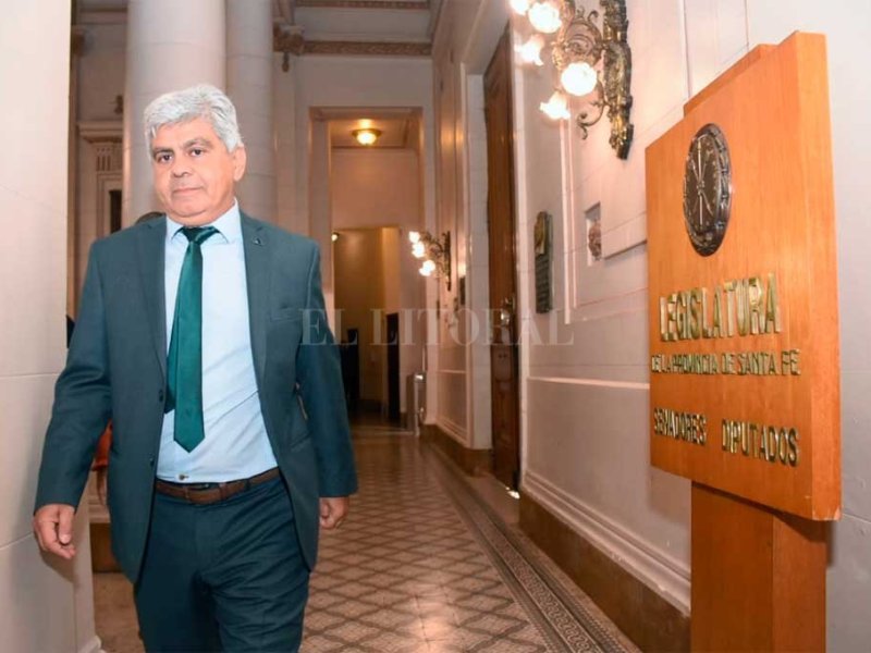 Baclini habló con senadores y denunció amenazas a fiscales