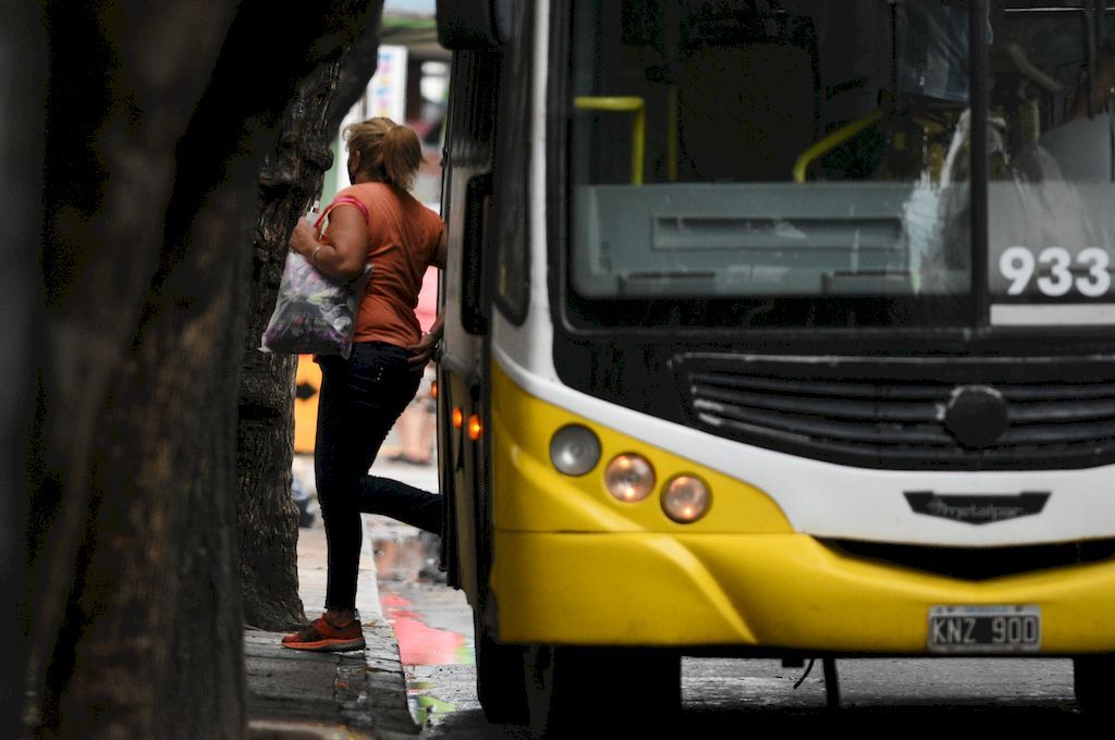 Colectivos: dictaron la conciliación obligatoria y no habrá paro de choferes por 72 horas