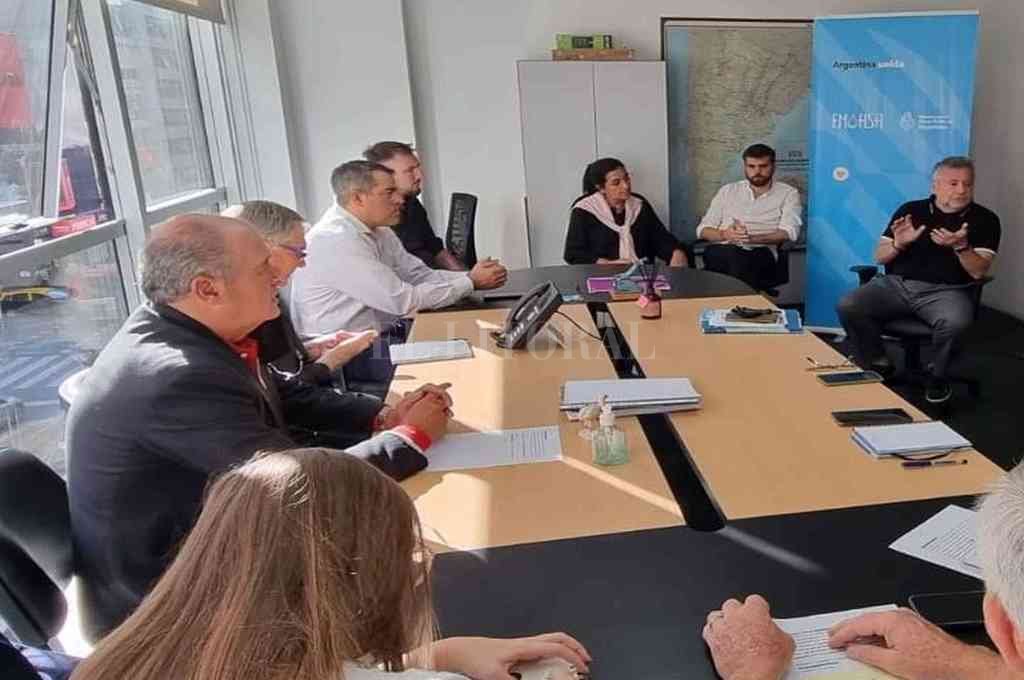 Felicia: autoridades del Ejecutivo elevaron proyectos a ENHOSA