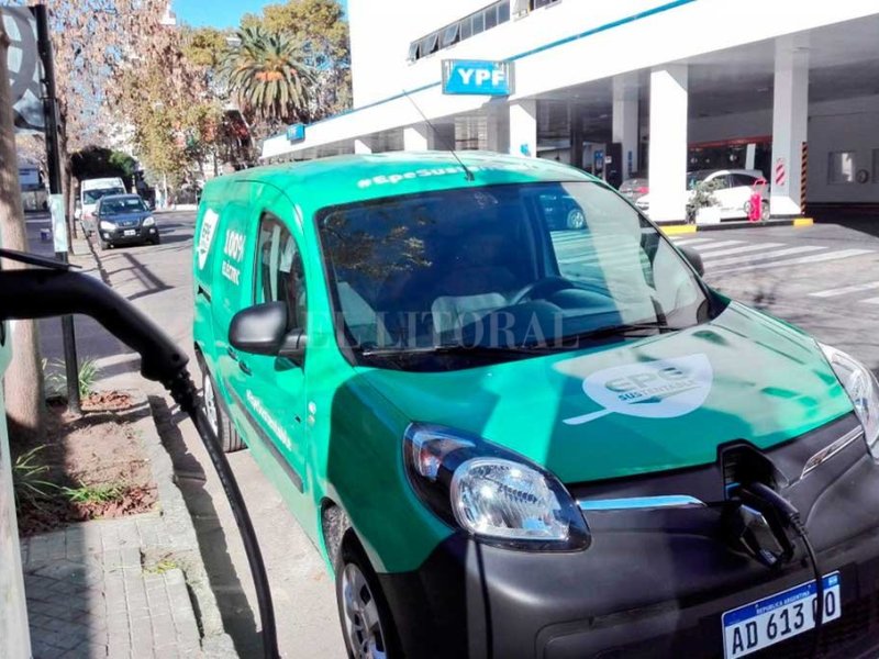 La venta de autos eléctricos crece, pero ¿Argentina está lista para un uso masivo?