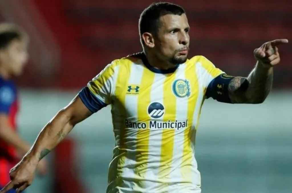 Emiliano Vecchio cargó contra la dirigencia de Central y le rescindirían el contrato
