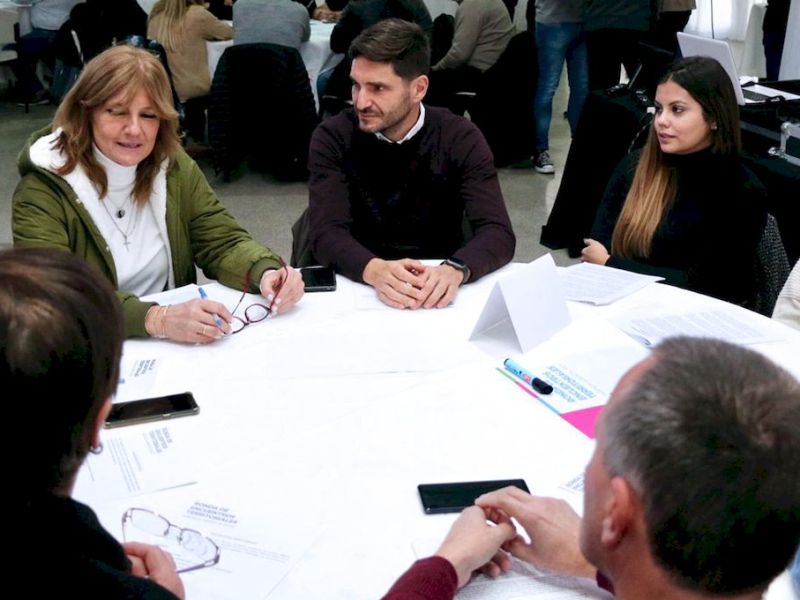 Maximiliano Pullaro: «Las prioridades de los vecinos son distintas a las del gobierno»