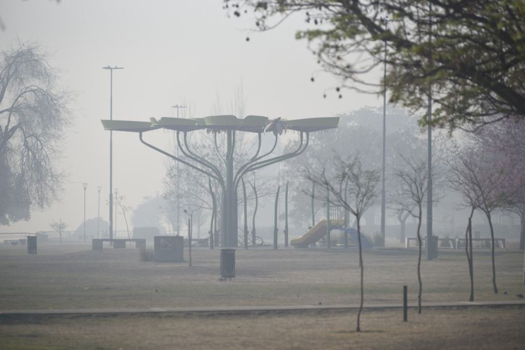 Rosario irrespirable: desde Salud municipal recomiendan suspender las actividades al aire libre