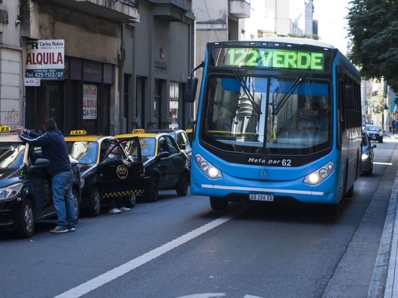 Cumbre de ciudades: Santa Fe, Rosario y Córdoba definen el nuevo aumento del boleto de colectivo