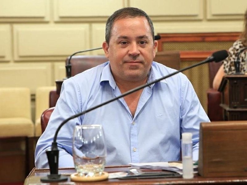 Diputado de la Coalición Cívica rechazó que los alumnos sean aprobados sin rendir exámenes